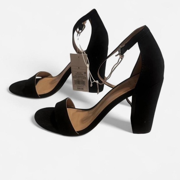 Elegant Black Women's Heels - Picture 4 of 5